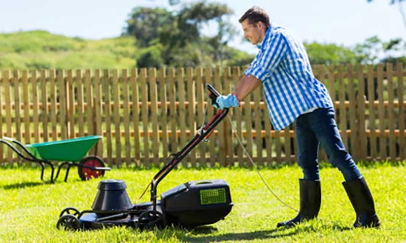 man_mowing_a_boring_lawn