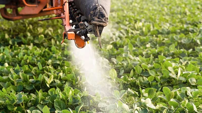 soybean_herbicide_spraying