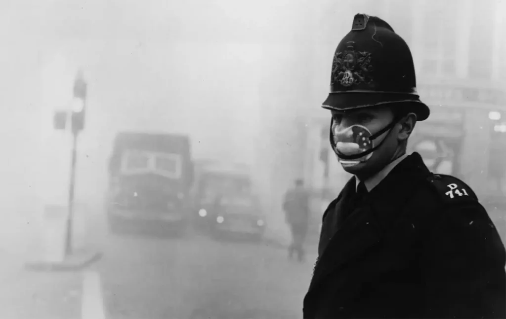 london-killer-smog-1952